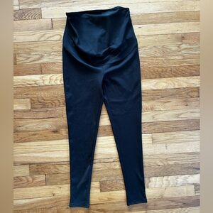 Kimi + Kai Maternity Leggings Medium Under Belly Support Panel Black Comfortable